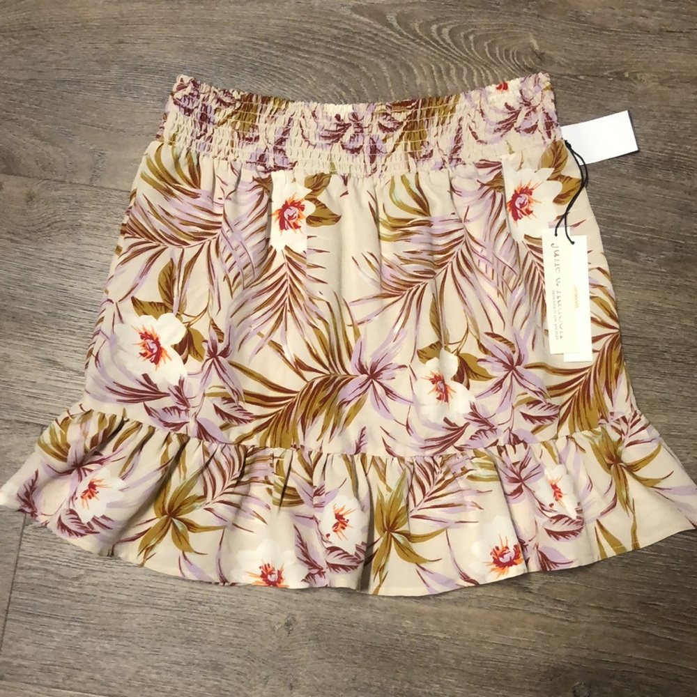 Brand🆕😍🔥😍 JUNE&HUDSON mini skirt